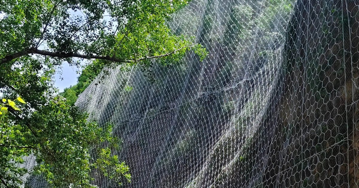 Slope Protection Mesh — Rockfall Barriers, Drape Systems & Engineering Support